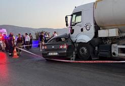 İzmir'de tanker ile otomobil çarpıştı! Karı koca öldü