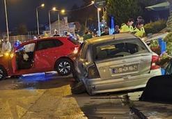 Bursa'da iki otomobil çarpıştı: 4 yaralı