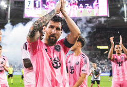 Lionel Messi 4 golle yıldızlaştı! Inter Miami kazandı