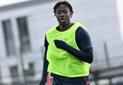 Galatasaray, Bitshiabu’yu kiraladığını resmen açıkladı! Oyuncu İstanbul'a geldi