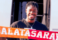 Galatasaray'ın yeni transferi Bitshiabu için çarpıcı sözler! Marco Rose: "Avrupa'nın en iyi 'sol' stoperi"