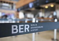 Berlin-Brandenburg Havalimanı'nda tehlikeli madde alarmı! Terminal boşaltıldı
