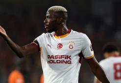 Galatasaray'da Victor Osimhen oyuna devam edemedi! Okan Buruk son durumunu açıkladı