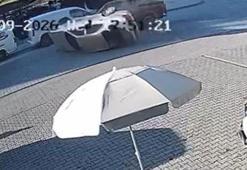 Şaşkına çeviren kaza... Ters dönen araç metrelerce sürüklendi!