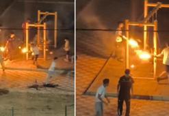 Parkta korkutan zorbalık! Yanan sopalarla dehşet saçtılar: 3 çocuk gözaltında