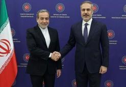Dışişleri Bakanı Hakan Fidan İranlı mevkidaşı Arakçi ile telefonda görüştü