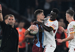 Galatasaray'da Okan Buruk’tan kırmızı kart isyanı! ‘Hakaret etmedim, beni isteyerek attı’