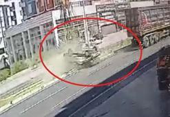 TIR'la çarpışarak takla attı! Otomobil sürücüsü...