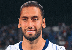 Inter'den Hakan Çalhanoğlu kararı! Sözleşme detaylarını duyurdular