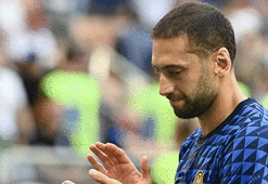 Serie A'da gündem Hakan Çalhanoğlu! Golüyle ödülü aldı