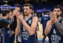 Kızılyıldız-Anadolu Efes Euroleague maçı sonucu! Kızılyıldız-Anadolu Efes basket maçını hangi takım kazandı?