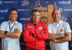 Selçuk Bayraktar Radyo D’ye konuk oldu: Burası bir misyon festivali