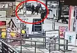 Bağdat Caddesi’nde korku dolu anlar! İkiz kardeşlerin üzerine devrildi