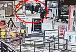 Bağdat Caddesi’nde korku dolu anlar! İkiz kardeşlerin üzerine devrildi