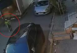 Avcılar'da korkunç anlar kamerada! Yolda yürüyen kadına çarpan kamyonet can aldı