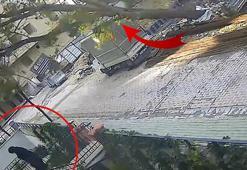 Avcılar’da binaya girmek üzereydi, devrilen ağacın altında kalmaktan son anda kurtuldu