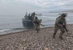 Foça’da komandolardan deniz hücum harekatı eğitimi! Görüntüler paylaşıldı