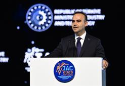 Bakan Kacır'dan, Uluslararası Uzay Kongresi diplomasisi