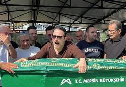 Atilla Taş kızını son yolculuğuna uğurladı! Tabutuna sarılıp gözyaşı döktü