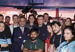 Bakan Kacır ve Selçuk Bayraktar, IAC 2026'yı ziyaret etti