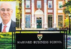 Harvard’ın ilk Türk dekanı oldu