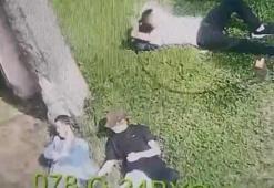 Gezi Parkı’nda uyuyan kişinin cep telefonunu sürünerek çaldı! Akılalmaz göründü