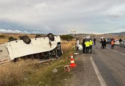 Afyonkarahisar Şuhut'ta işçi servisi devrildi: Çok sayıda yaralı var