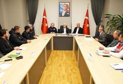 İstanbul Valisi Gül, Şile'de acil afet koordinasyon ekibiyle bir araya geldi