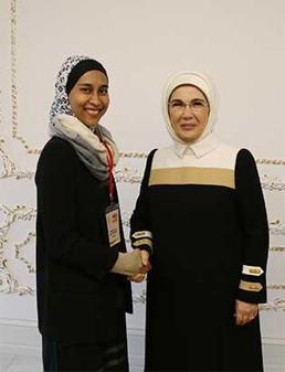 Emine Erdoğan, genç Müslüman kadın lider adaylarıyla buluştu