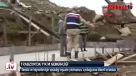 Yarım kalan inşaatı yıktırmamak için boğazında dikenli tel doladı