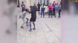 Lisa Zimouche izleyenleri mest etti!