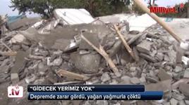 Depremde zarar gördü, yağan yağmurla çöktü