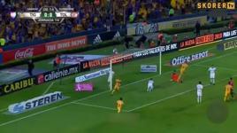 Andre Pierre Gignac durmuyor, attıkça atıyor...