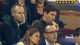 Messi ve İniesta yerinde duramadı!