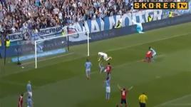 Defans delik çıktı!