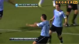 Uruguay Arjantin'i devirdi