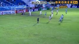Yok böyle bir aşırtma | Drogba görse kıskanır!