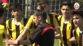 Galatasaraylı genç yetenek Beknaz'dan örnek davranış!