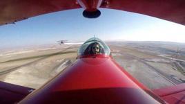 Baba kız akrobasi pilotlarından ''saygı uçuşu''
