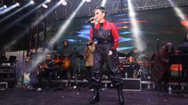 Ünlü pop sanatçısı İrem Derici'ye büyükşehir belediyesinden tepki