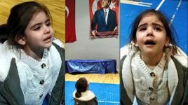 Minik Meryem, posteri önünde 'Atatürk, ne olur gel buraya gel' diye ağladı