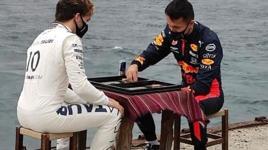 Boğaz'a karşı tavla | F1 pilotları dikkat çekti...