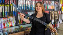 Tarihi dizi ve filmler, kılıca ilgiyi artırdı; geyik boynuzu saplı kılıç 750 TL