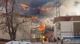 Artvin’de büyük yangın! 50’ye yakın ev alev aldı