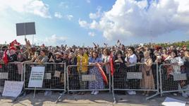 Aşı karşıtı mitinge katılanlardan ilginç açıklamalar