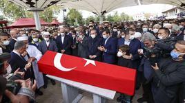 Milli SİHA'ların öncü ismi Özdemir Bayraktar'a veda