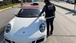 İstanbul'da lüks otomobil kaçakçılarına operasyon