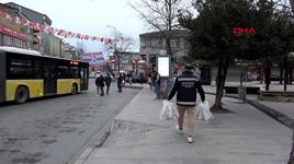 Arnavutköy'de trafikte kalan vatandaşlara iftariyelik dağıtıldı