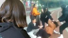 Liseli kızı arkadaşları öldüresiye dövdü! Görüntüleri 'kavga' grubunda paylaştılar