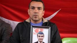 Evlat nöbetindeki baba: Madem oğlum ölmüş, kemiği olsa dahi onu bana versinler